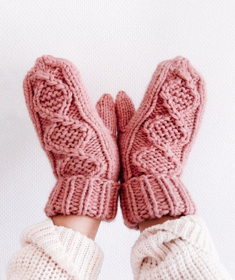 Mitten Pattern Round Up [12 Free Knitting Patterns]