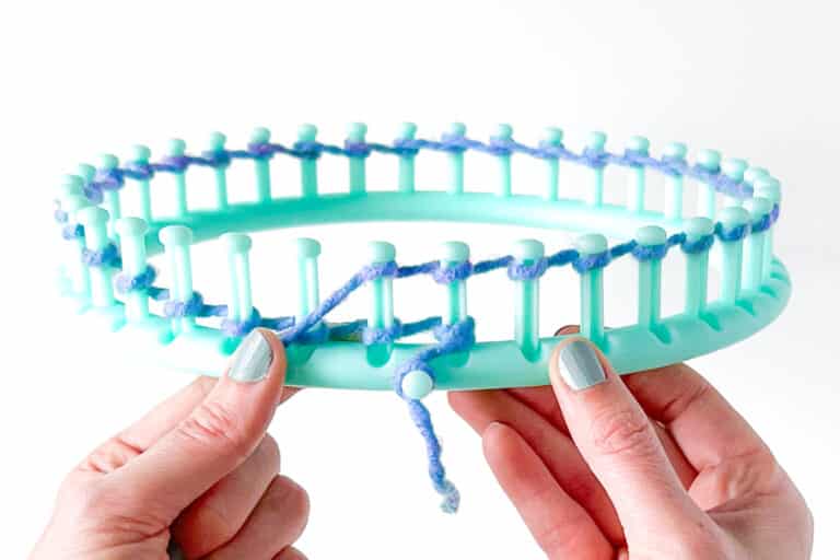 E-wrap in loom knitting